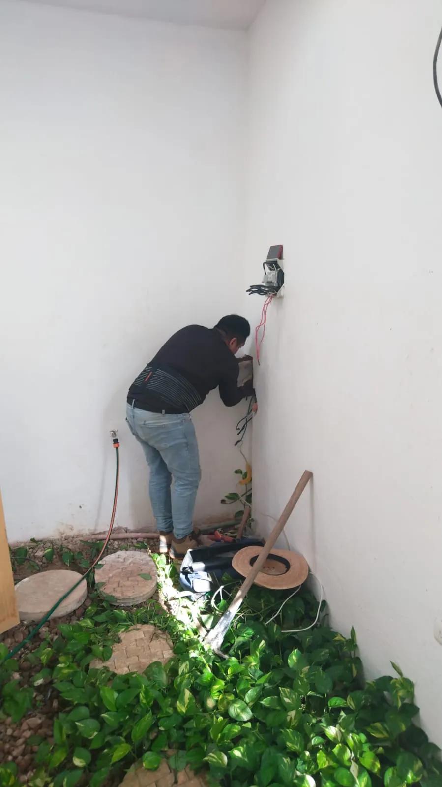 Cómo proteger tus equipos de las variaciones de voltaje